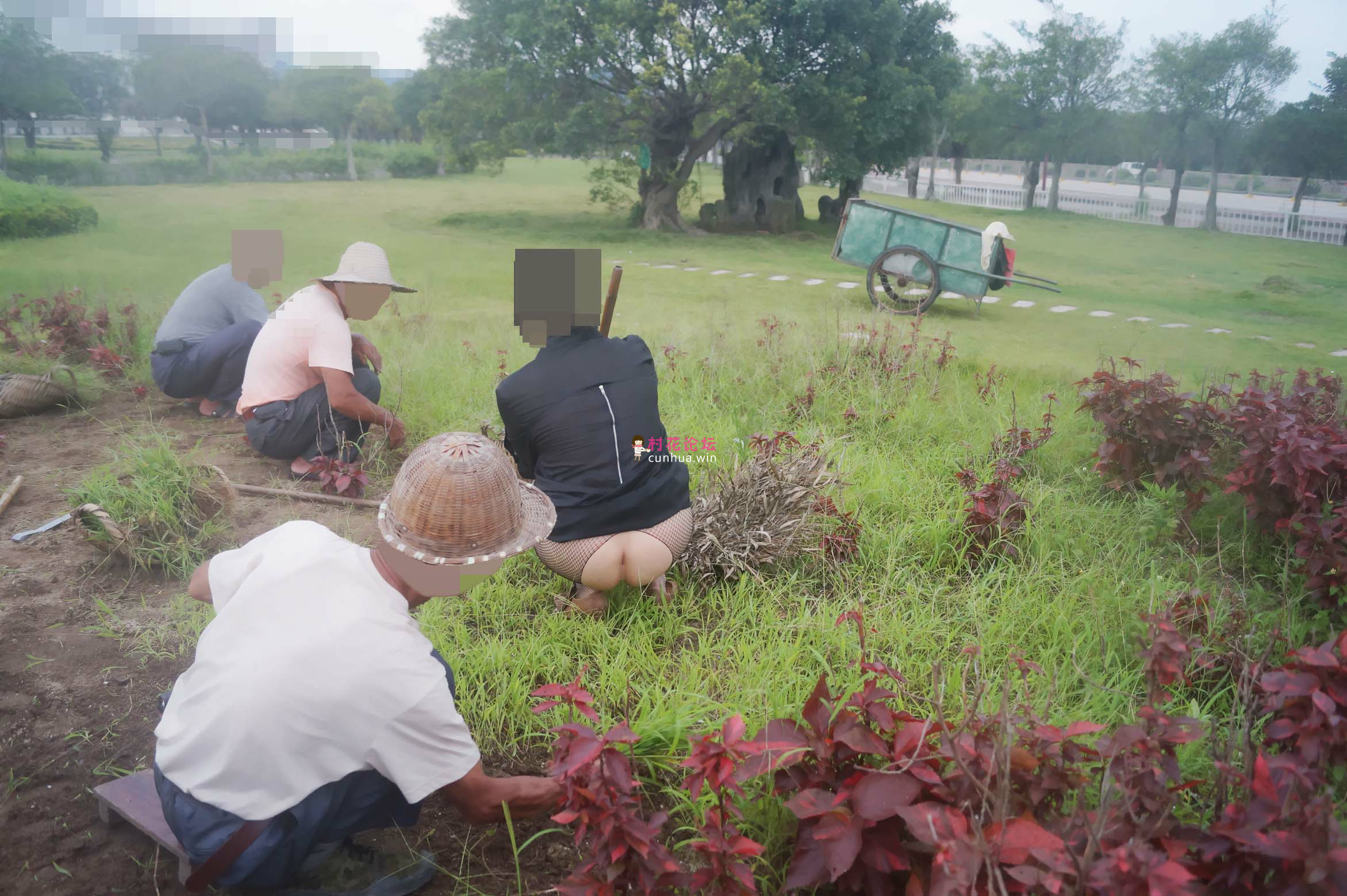 骚妻淫乐外拍史：妇唱夫随摄天下之学环卫 (59).png